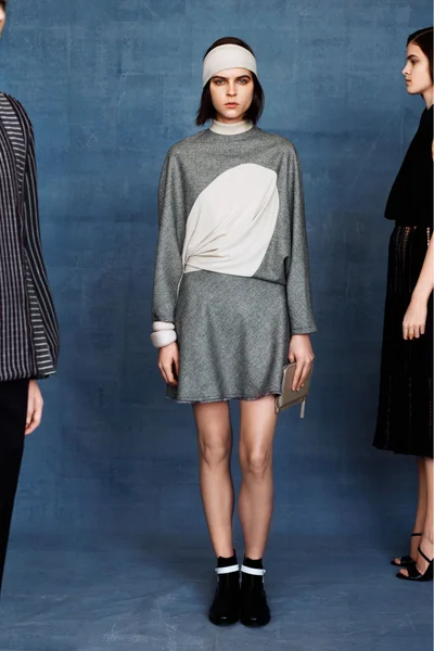 Look 16